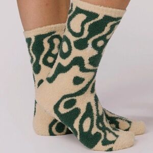 Parks project Yellowstone Geysers Cozy Socks NWT OS green